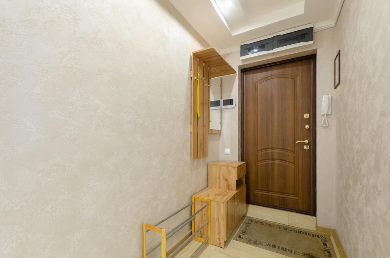 Kvartirkoff Na Obolonskiy Prospekt 7 Kiev Exterior foto